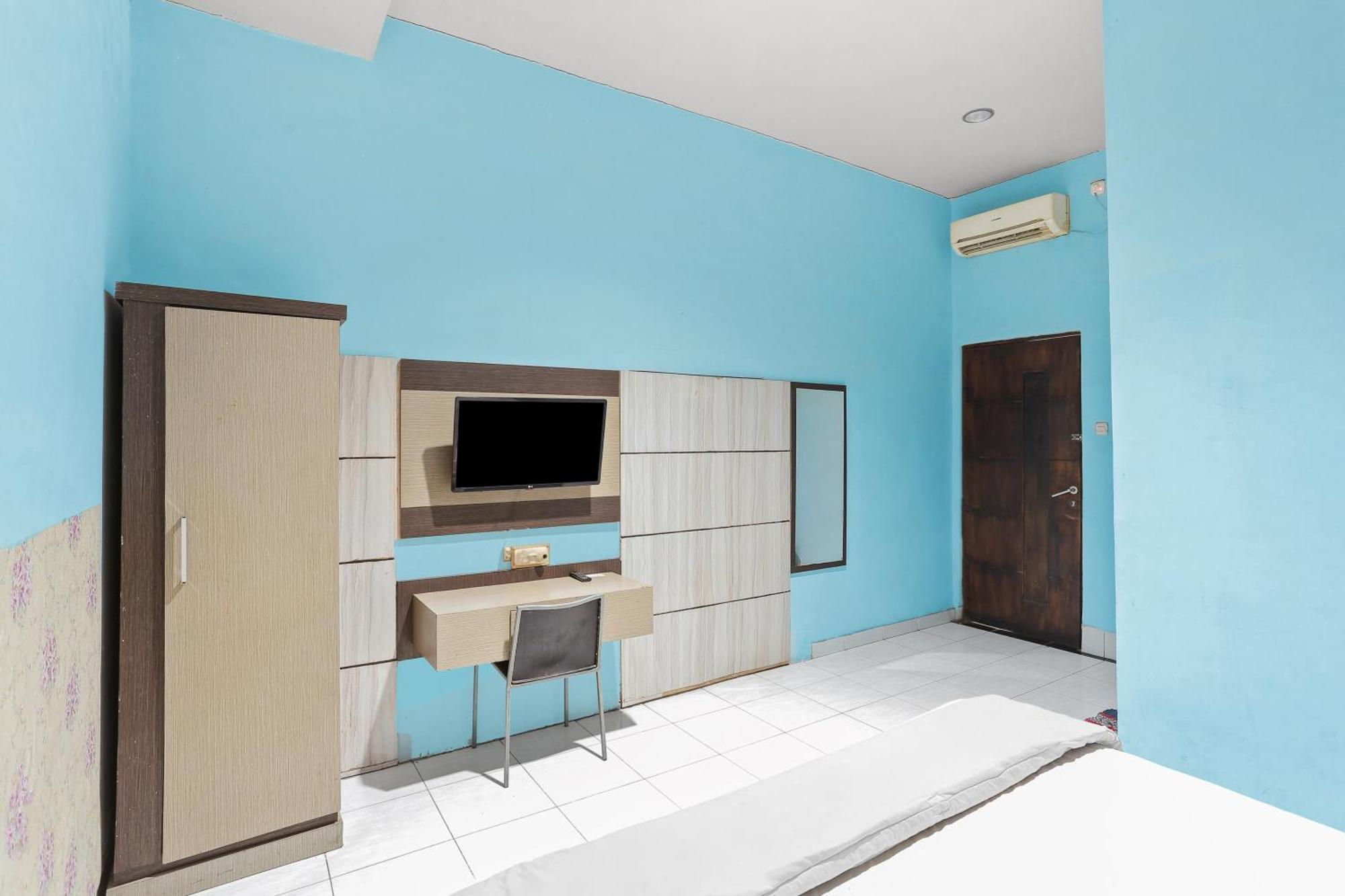 Oyo 93046 Hotel Fortuna Parepare 外观 照片