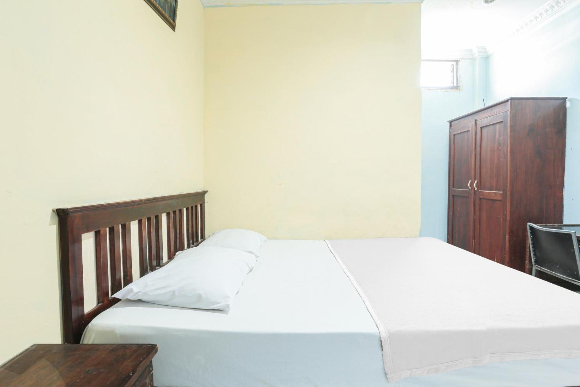 Oyo 93046 Hotel Fortuna Parepare 外观 照片