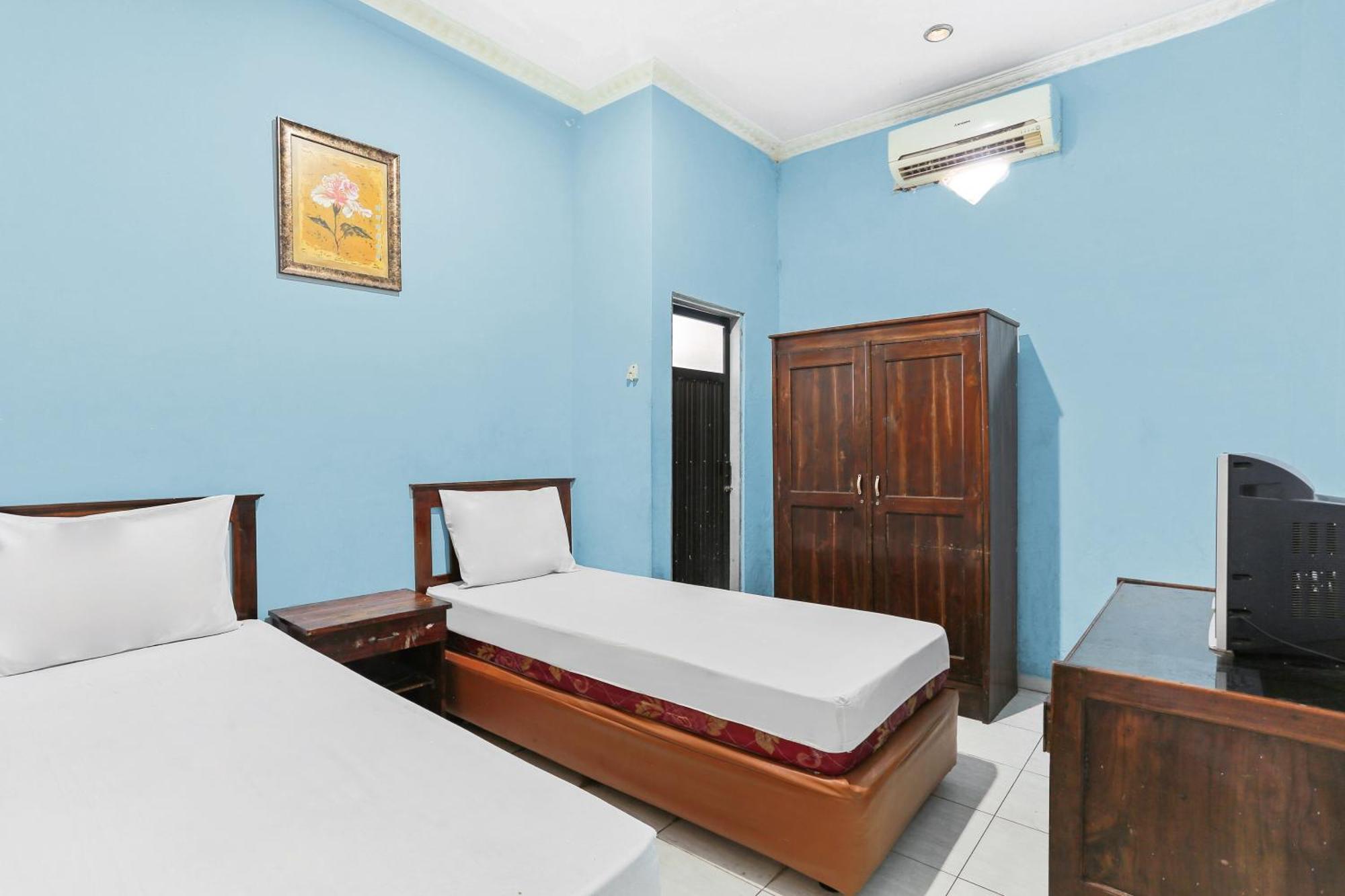 Oyo 93046 Hotel Fortuna Parepare 外观 照片