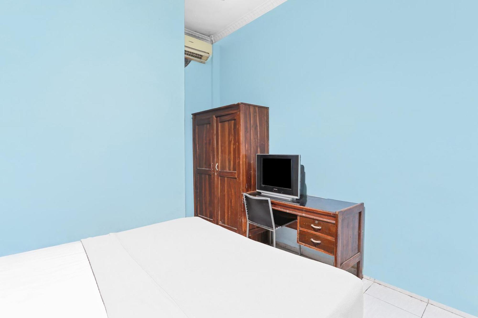 Oyo 93046 Hotel Fortuna Parepare 外观 照片
